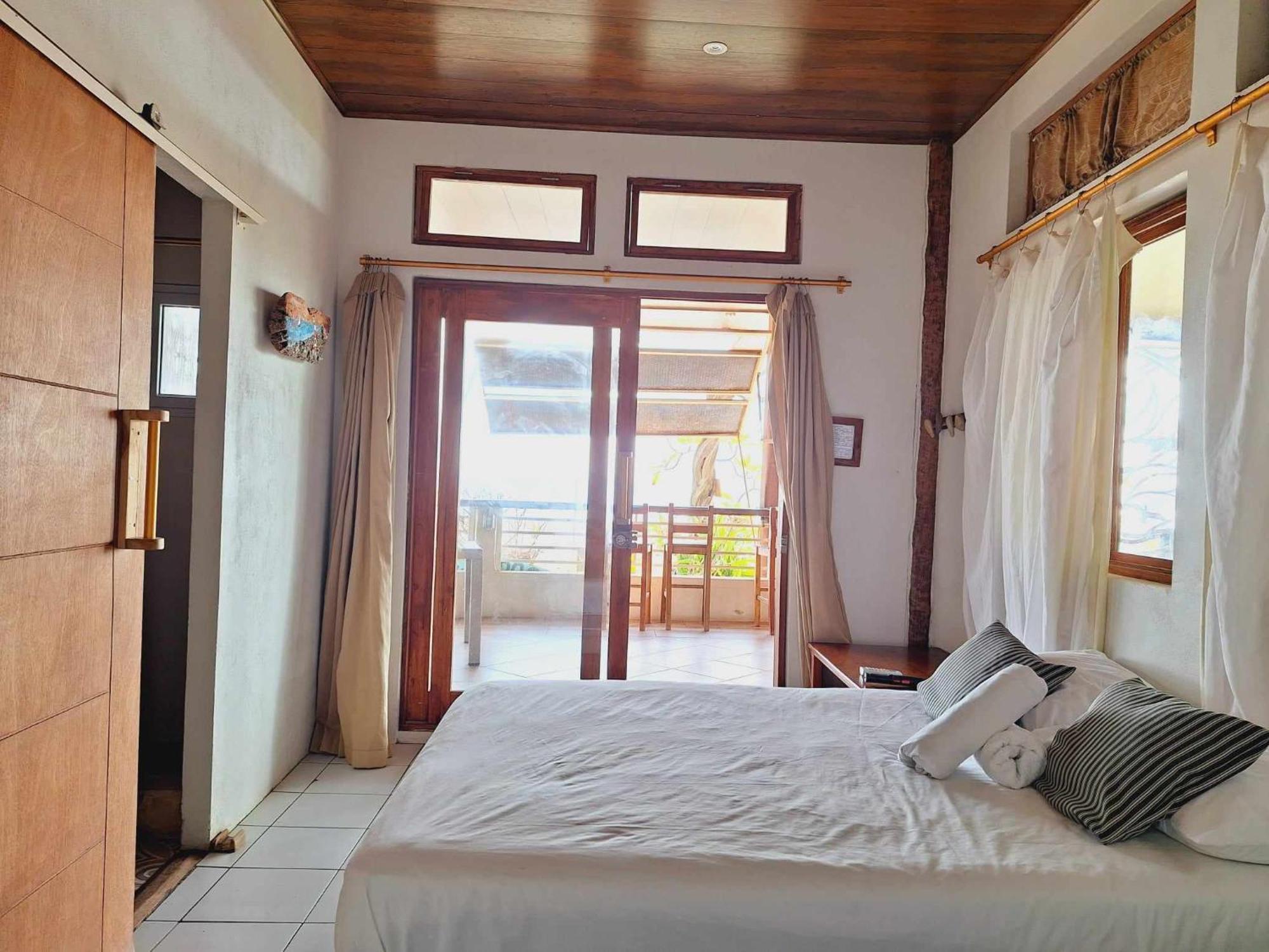 Sirena Surf Lodge Miramar Nicaragua Exterior photo